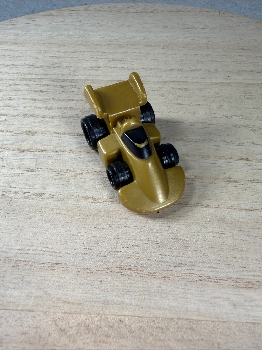 VTG 1997 Fisher Price Spiral Speedway Gold Race Car Replacement Vehicle 71146